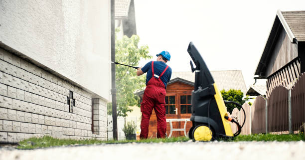 Best Pool Deck Cleaning  in Selma, TX